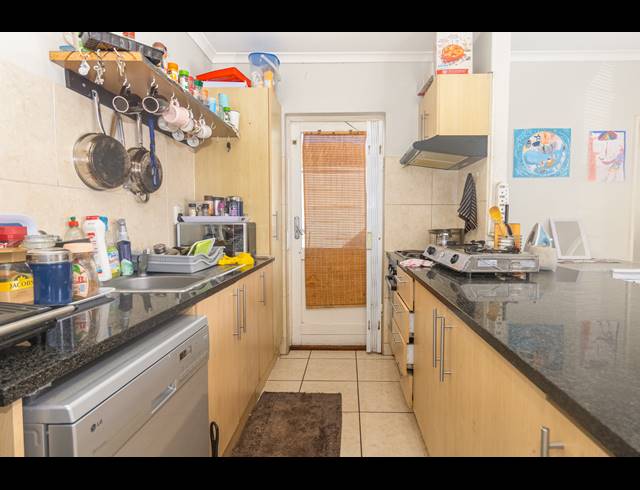 3 BEDROOM FREEHOLD FOR SALE IN MELKBOSSTRAND CENTRAL